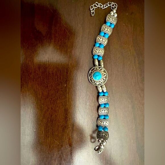 Turquoise stone silver tone bracelet - Picture 1 of 2